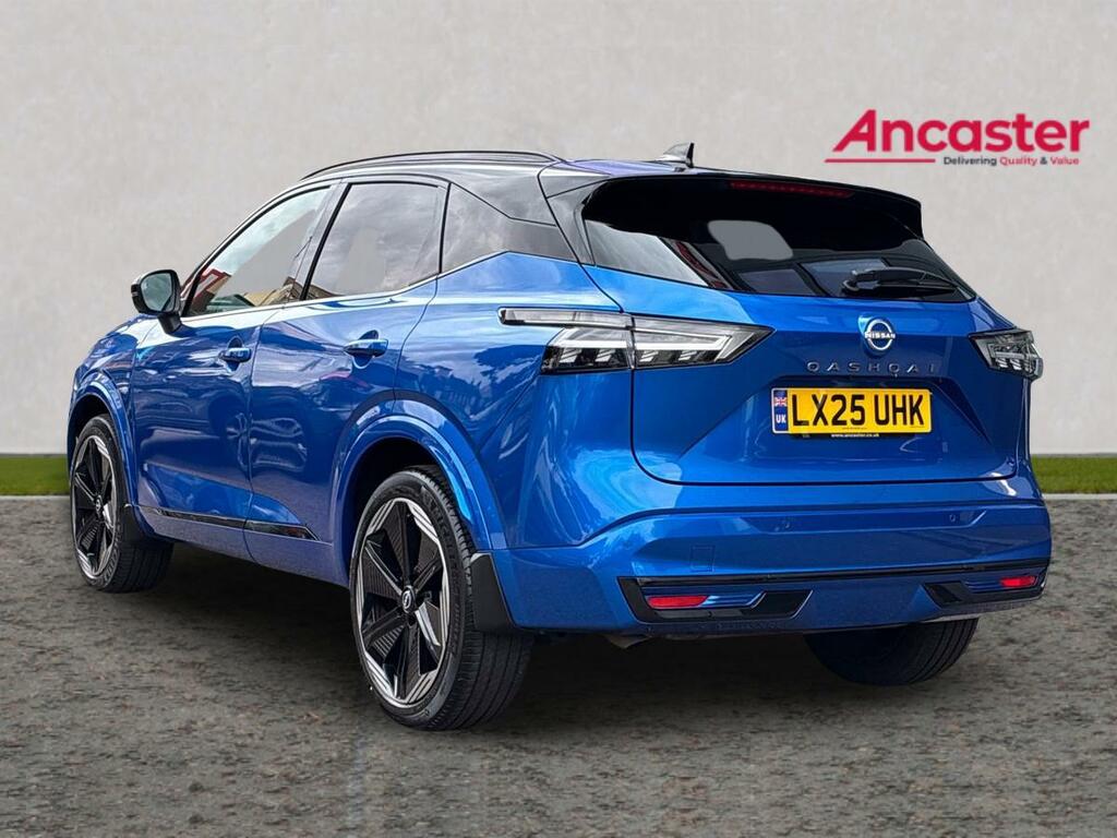 Nissan Qashqai 1.3 Dig-t Mh N-design LX25UHK Black #5