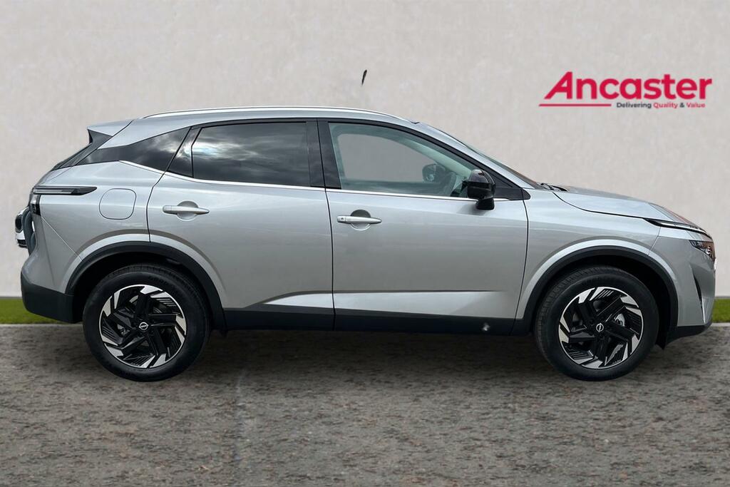 Nissan Qashqai 1.3 Dig-t Mh N-connecta Glass Roof LS26OLB Silver #4