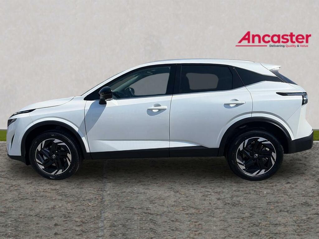 Nissan Qashqai 1.3 Dig-t Mh N-connecta Glass Roof LN26OHG White #6