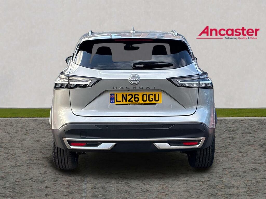 Nissan Qashqai 1.3 Dig-t Mh Tekna LN26OGU Silver #4