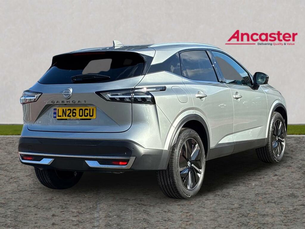 Nissan Qashqai 1.3 Dig-t Mh Tekna LN26OGU Silver #3
