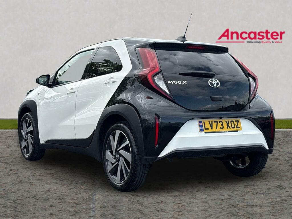 Toyota Aygo X 1.0 Vvt-i Edge LV73XOZ White #5