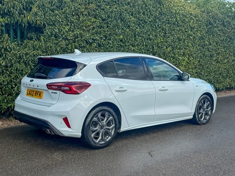Ford Focus Ecoboost Mhev St-line LA22RFK White #4
