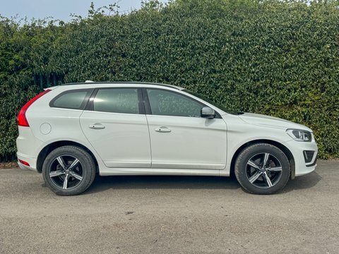 Volvo XC60 2.0 D4 R-design White #5