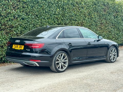 Audi A4 2.0 Tdi 40 Black #4