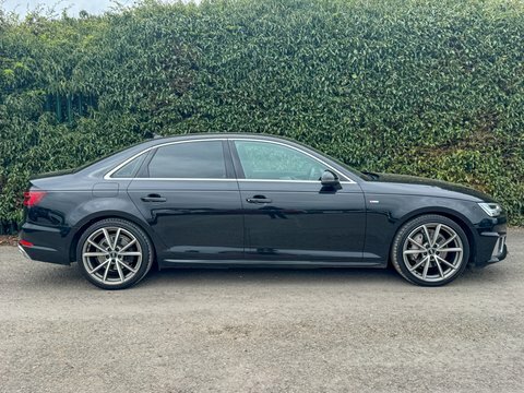 Audi A4 2.0 Tdi 40 Black #5