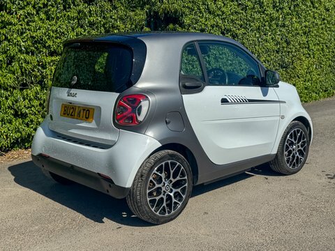 Smart Fortwo Coupe 17.6Kwh Exclusive Coupe BU21WTO White #3