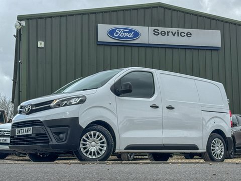 Toyota PROACE Swb L1h1 Low White