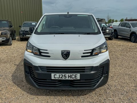 Peugeot Expert Xlwb L3h1 Low CJ25HCE White #3