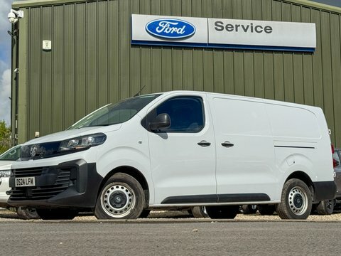 Vauxhall Vivaro Lwb L2h1 Low White