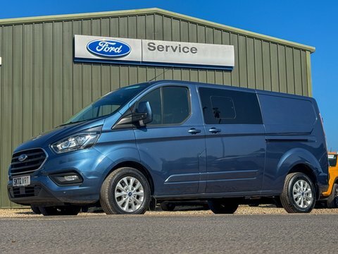 Ford Transit Custom Crew Cab SK72VRT Blue