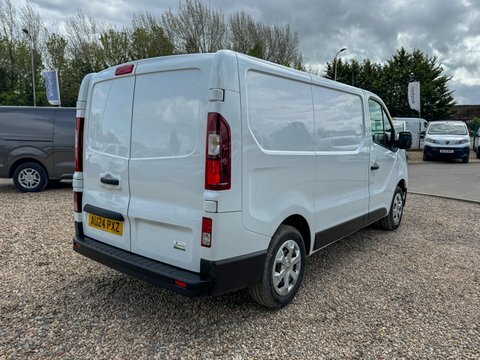 Renault Trafic Swb L1h1 Low AU24PXZ White #6
