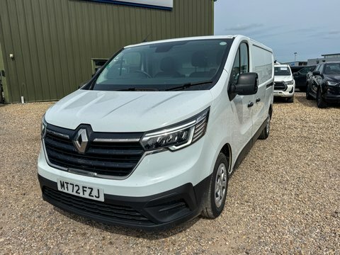 Renault Trafic Lwb L2h1 Low MT72FZJ White #2