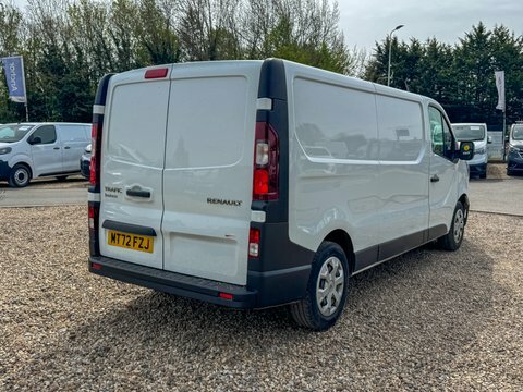 Renault Trafic Lwb L2h1 Low MT72FZJ White #6