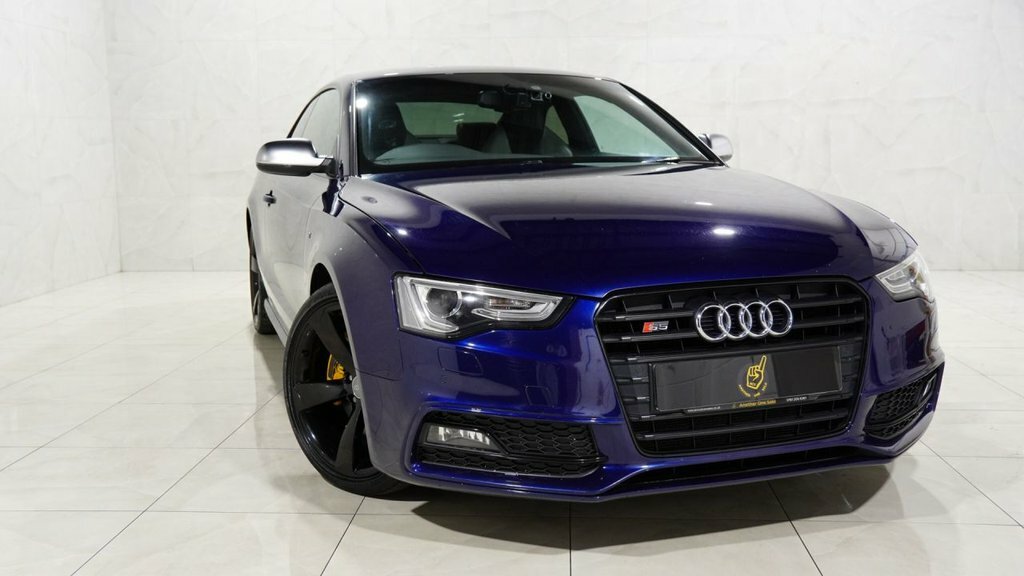 Audi S5 3L Black Edition Blue