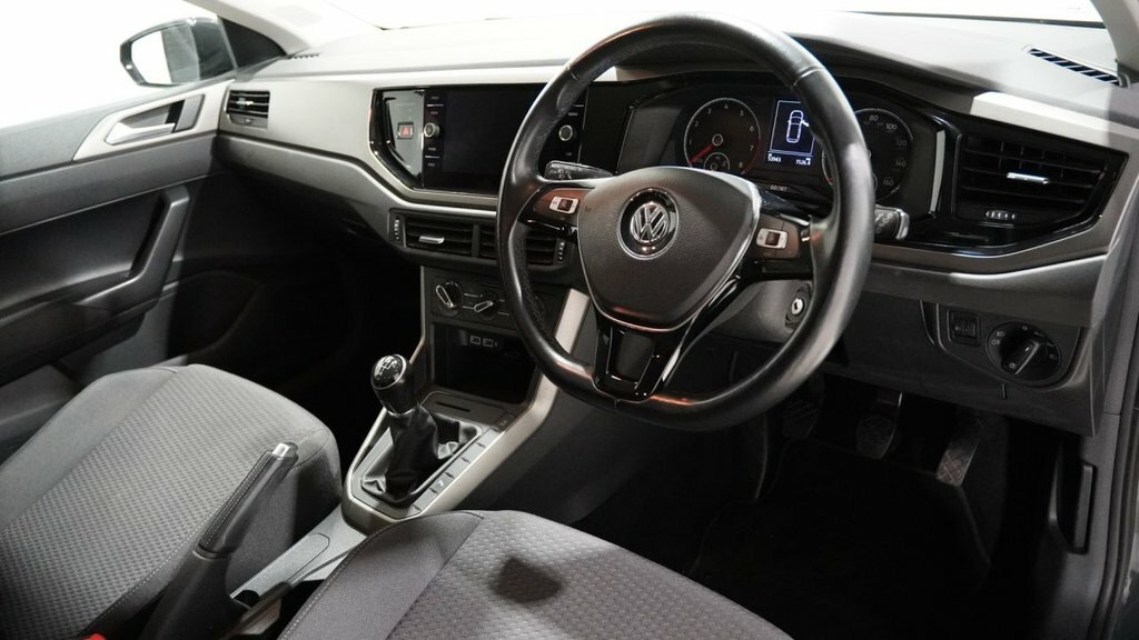 Volkswagen Polo 1L Match MT70XEW Grey #2