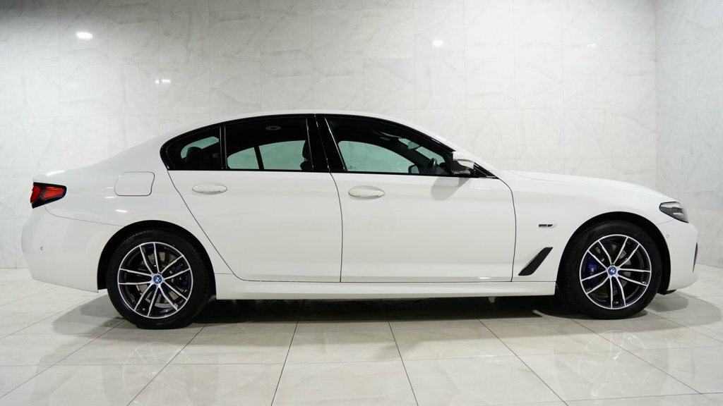 BMW 5 Series 2L M Sport EK72HYP White #4