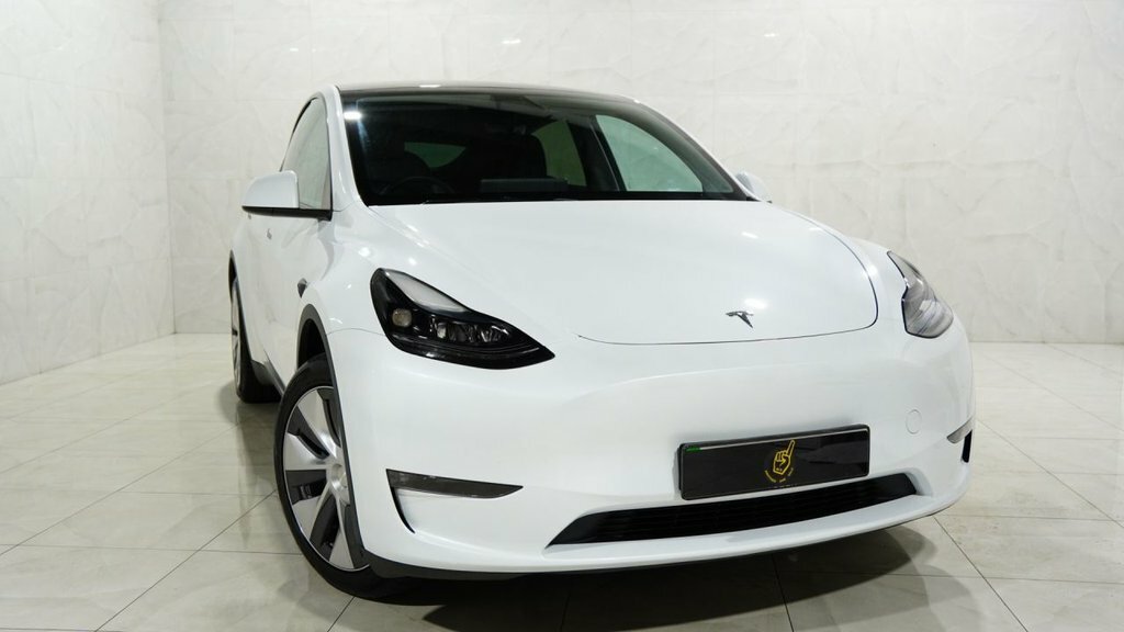 Tesla Model Y Suv White