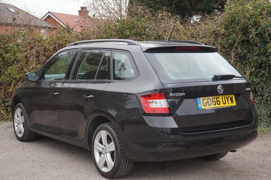 Skoda Fabia 1.2L Se L GD66UYW Black #3