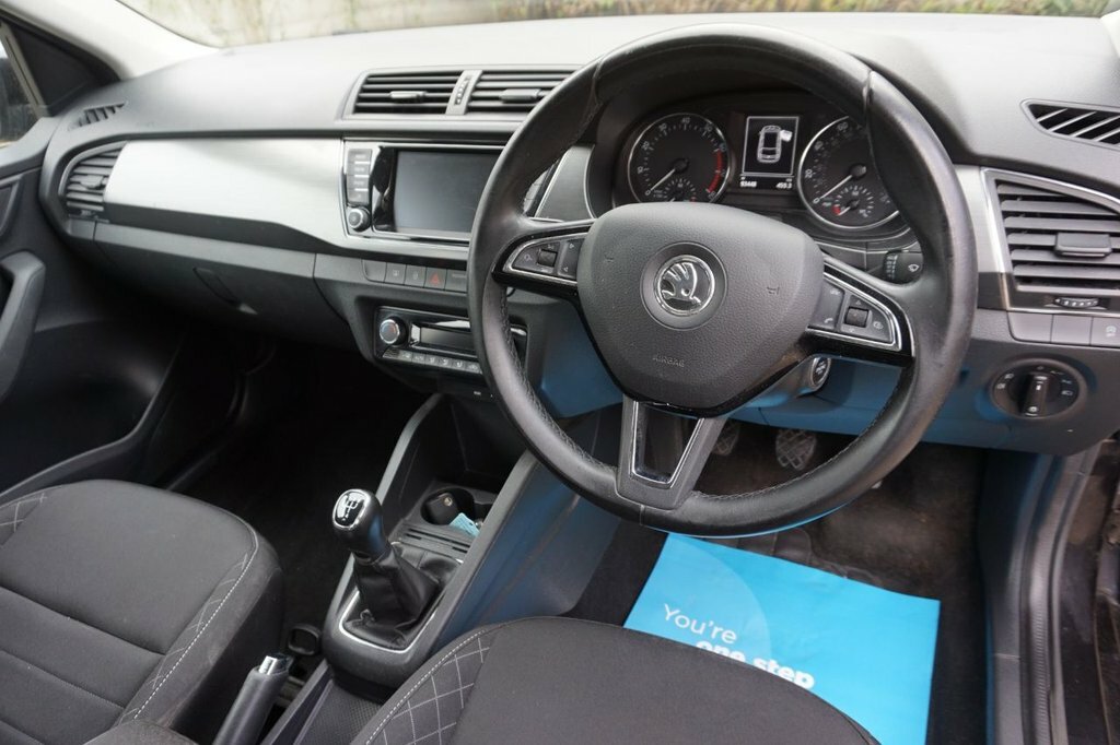 Skoda Fabia 1.2L Se L GD66UYW Black #4
