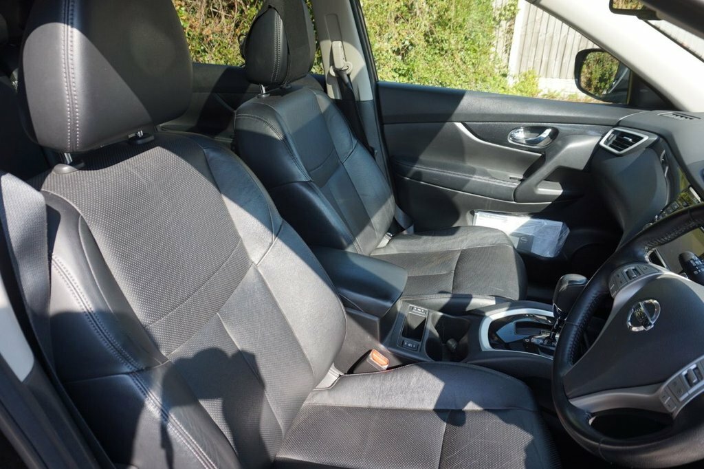 Nissan X-Trail 2L Tekna KO66UGR Green #2