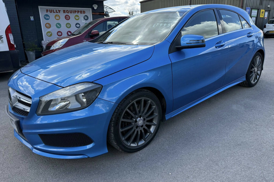 Mercedes-Benz GLA Class Hatchback Blue
