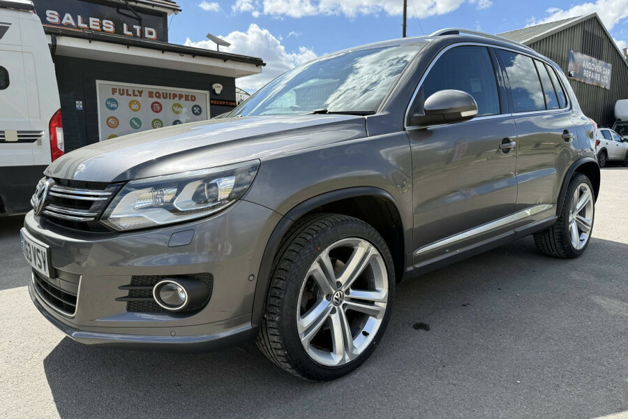 Volkswagen Tiguan Suv Grey