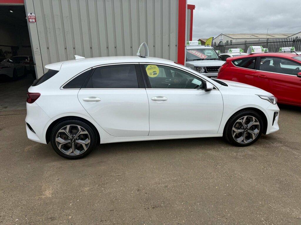 Kia Ceed 1.6 Crdi 3 Euro 6 Ss LB68HWL White #5