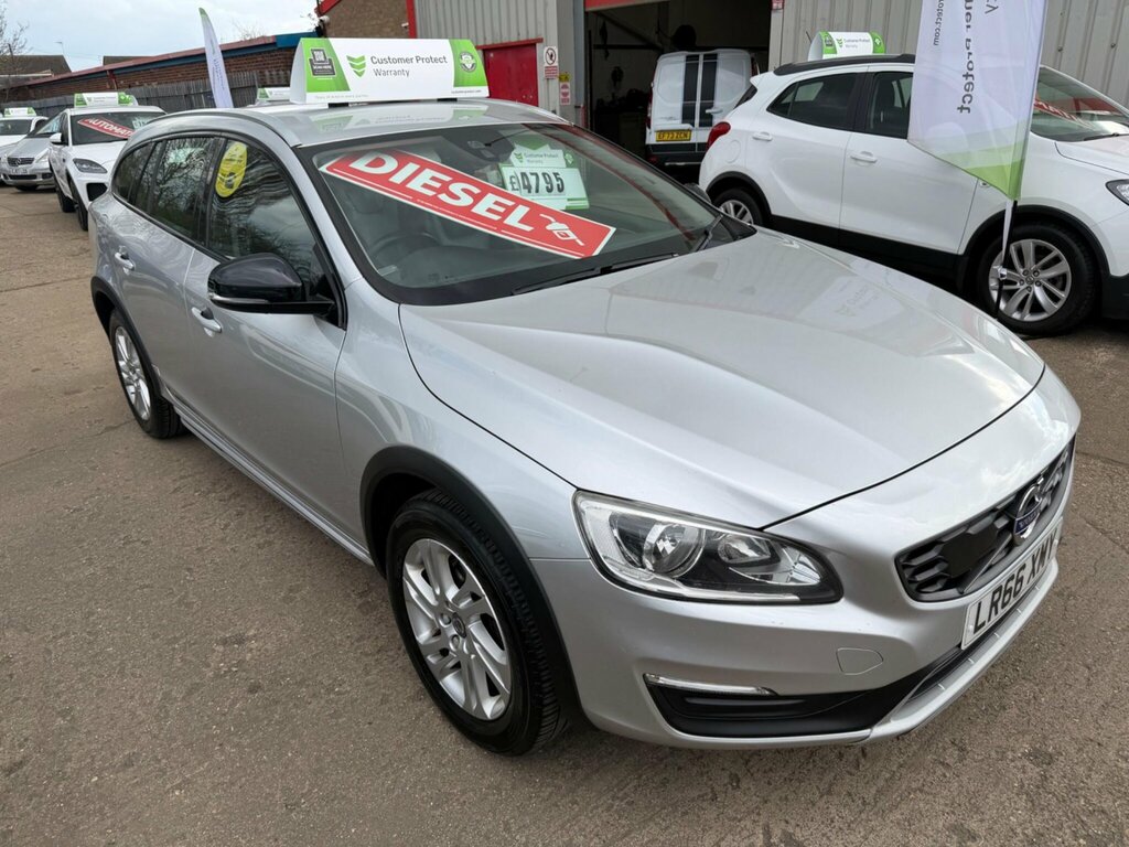 Volvo V60 2.0 D3 Se Nav Euro 6 Ss LR66XMY Silver #2