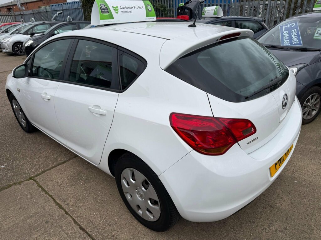 Vauxhall Astra 1.7 Cdti Ecoflex Exclusiv Euro 5 FN11VAY White #6