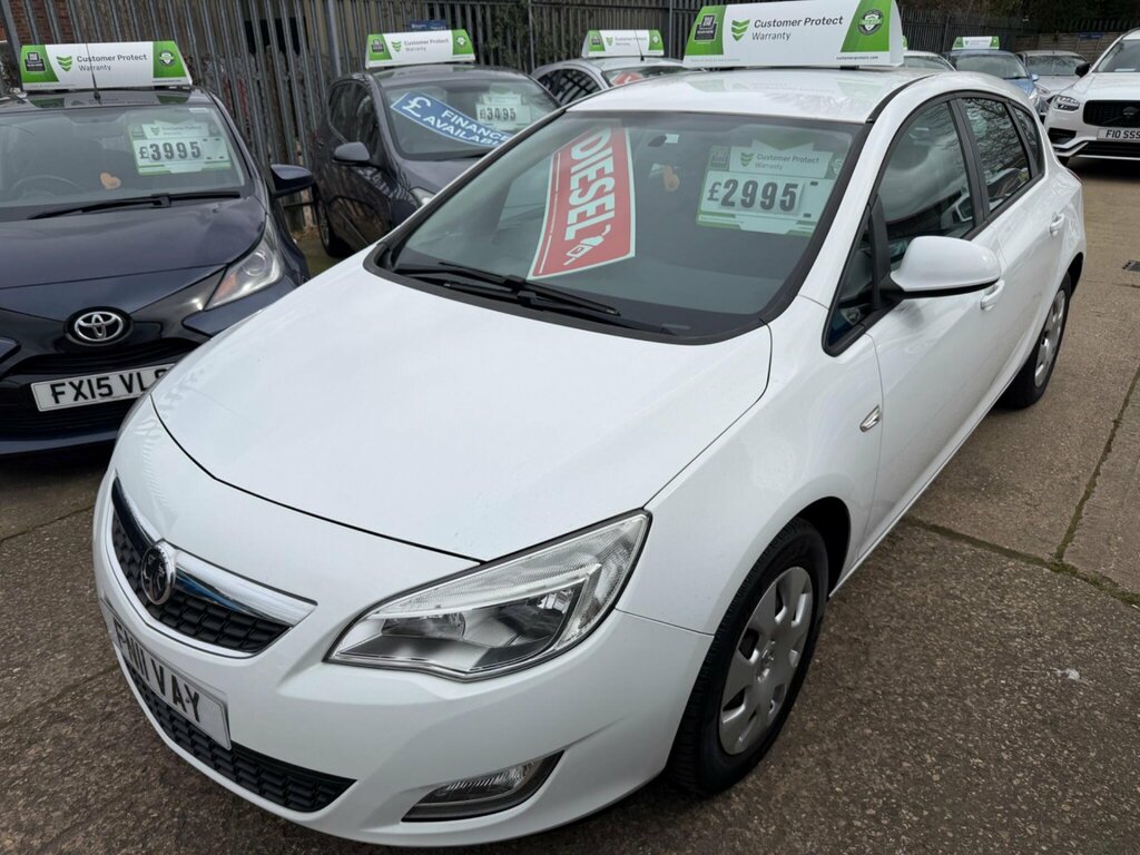 Vauxhall Astra 1.7 Cdti Ecoflex Exclusiv Euro 5 FN11VAY White #3