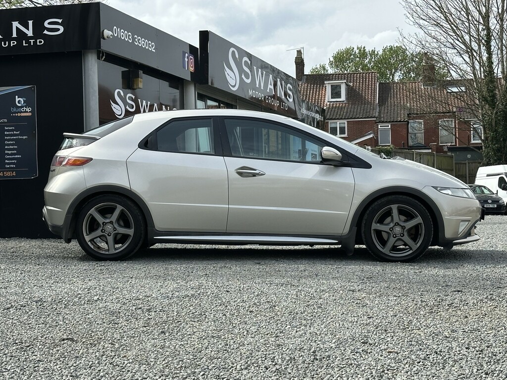 Honda Civic Hatchback 2.2 I-ctdi Es 200707 Silver #4