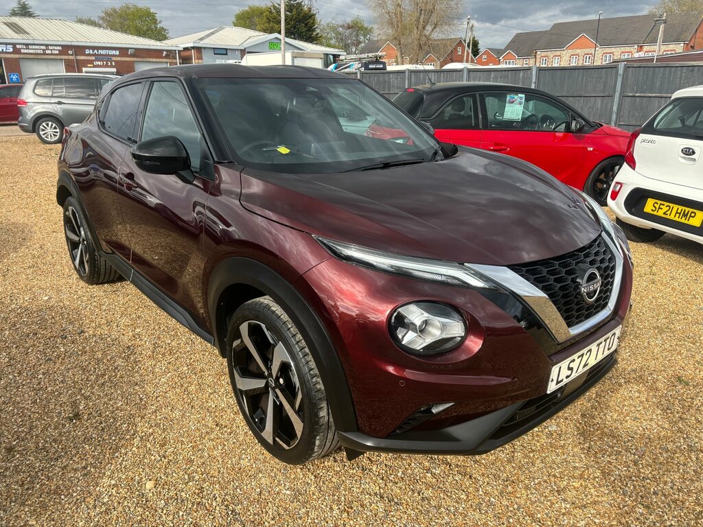 Nissan Juke 1.0 Dig-t Tekna Suv Euro 6 Ss Red