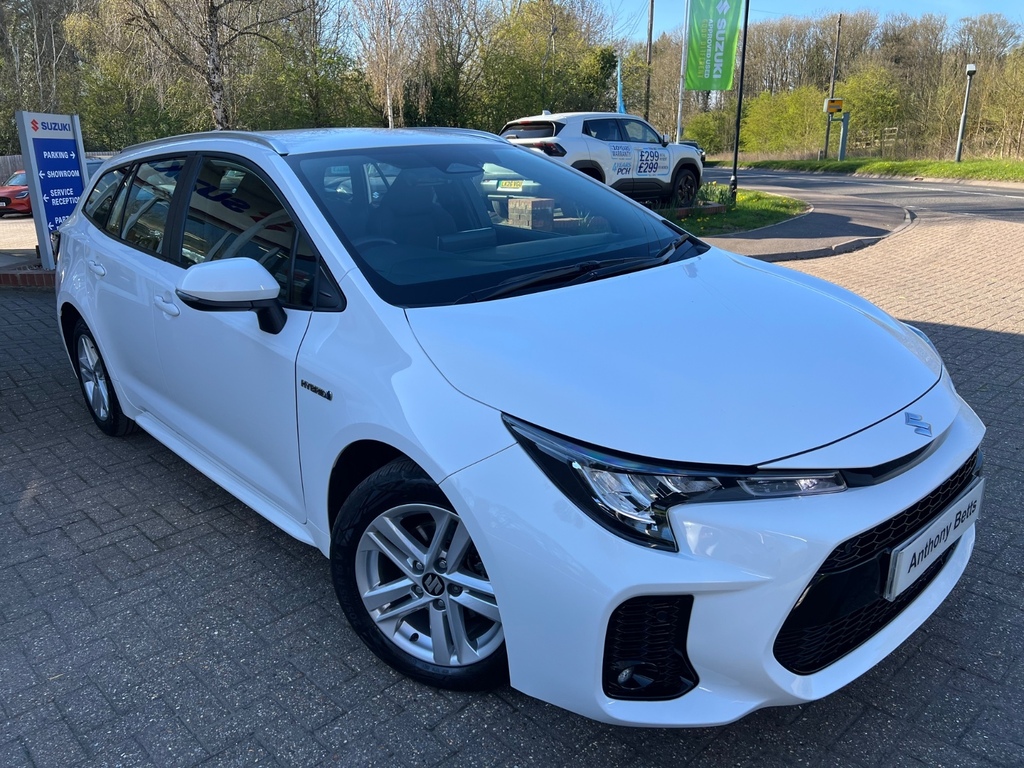 Suzuki Swace 1.8 Hybrid Motion Cvt White #2