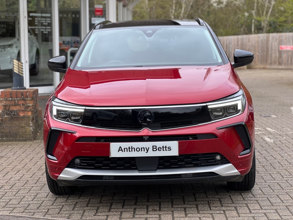 Vauxhall Grandland 1.2 Turbo Ultimate Red