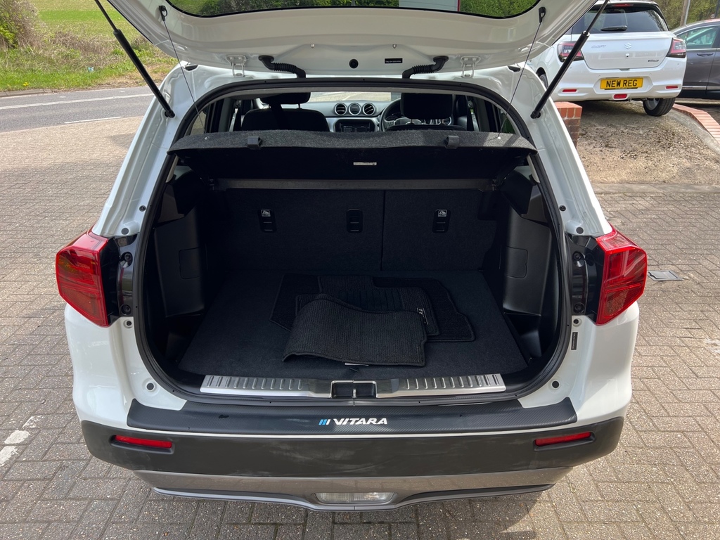 Suzuki Vitara 1.5 Hybrid Sz-t Ags MV73DZL White #5