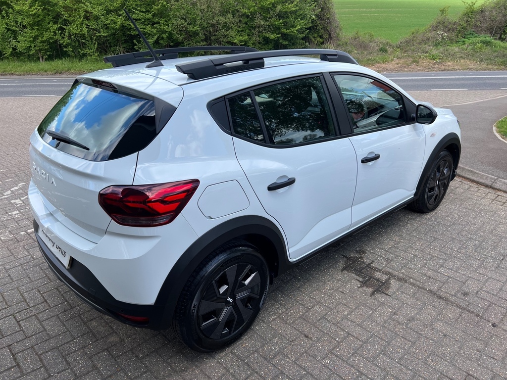 Dacia Sandero Stepway 1.0 Tce Essential CK25LGC White #3