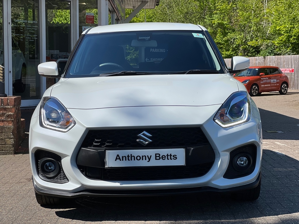 Suzuki Swift 1.4 Boosterjet 48V Hybrid Sport White