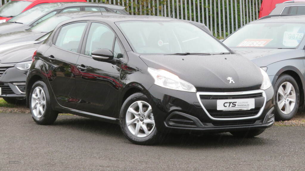 Peugeot 208 Hatchback Black