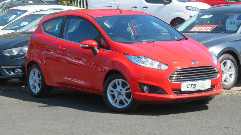 Ford Fiesta 1.25 82 Zetec Red