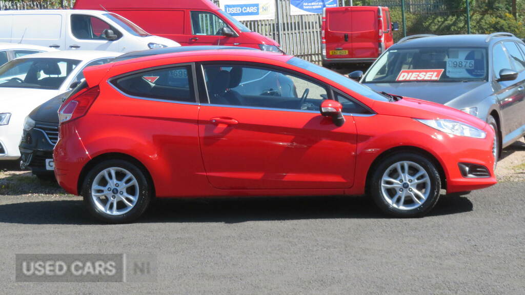 Ford Fiesta 1.25 82 Zetec SF15YTR Red #4