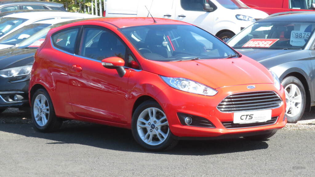 Ford Fiesta 1.25 82 Zetec SF15YTR Red #2