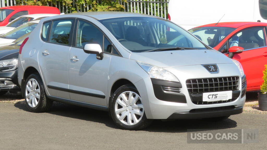 Peugeot 3008 1.6 Hdi 112 Access Silver