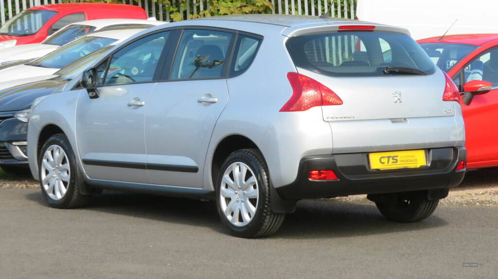 Peugeot 3008 1.6 Hdi 112 Access GRZ7412 Silver #6