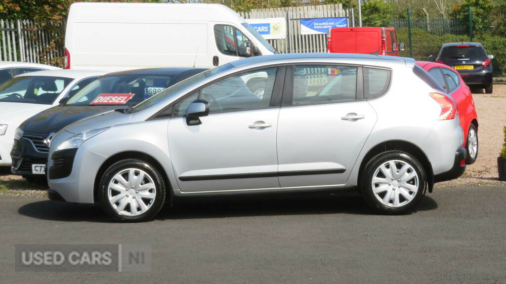 Peugeot 3008 1.6 Hdi 112 Access GRZ7412 Silver #5