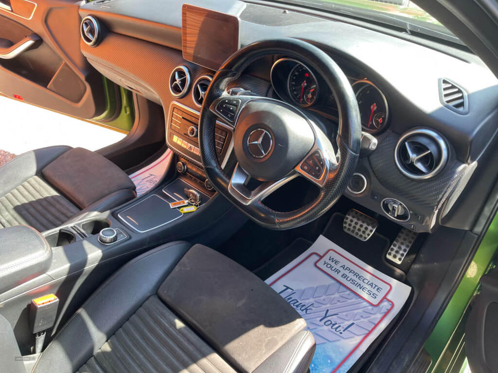 Mercedes-Benz A Class A180d Amg Line VE17NKR Green #6