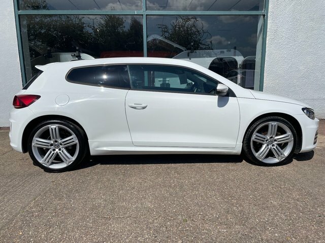 Volkswagen Scirocco 2.0 Tdi Bluemotion Tech R-line Hatchback Diese DE15HZN White #3