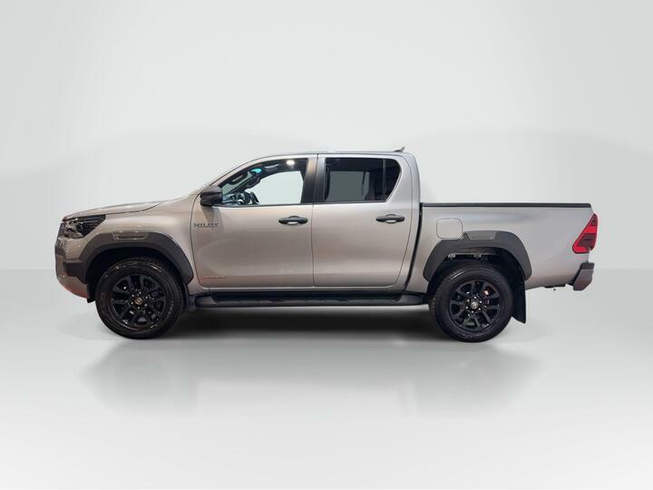 Toyota HILUX 2.8 D-4d Invincible X 4Wd Euro 6 Ss Silver
