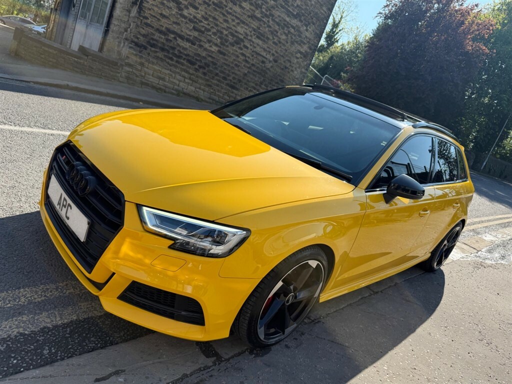 Audi S3 2.0 Tfsi Black Edition Sportback S Tronic Quattro SE18WFS Yellow #3