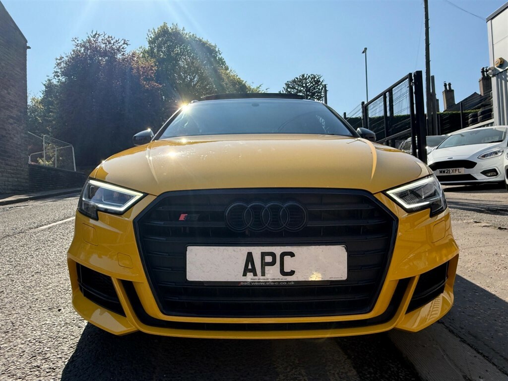 Audi S3 2.0 Tfsi Black Edition Sportback S Tronic Quattro SE18WFS Yellow #2